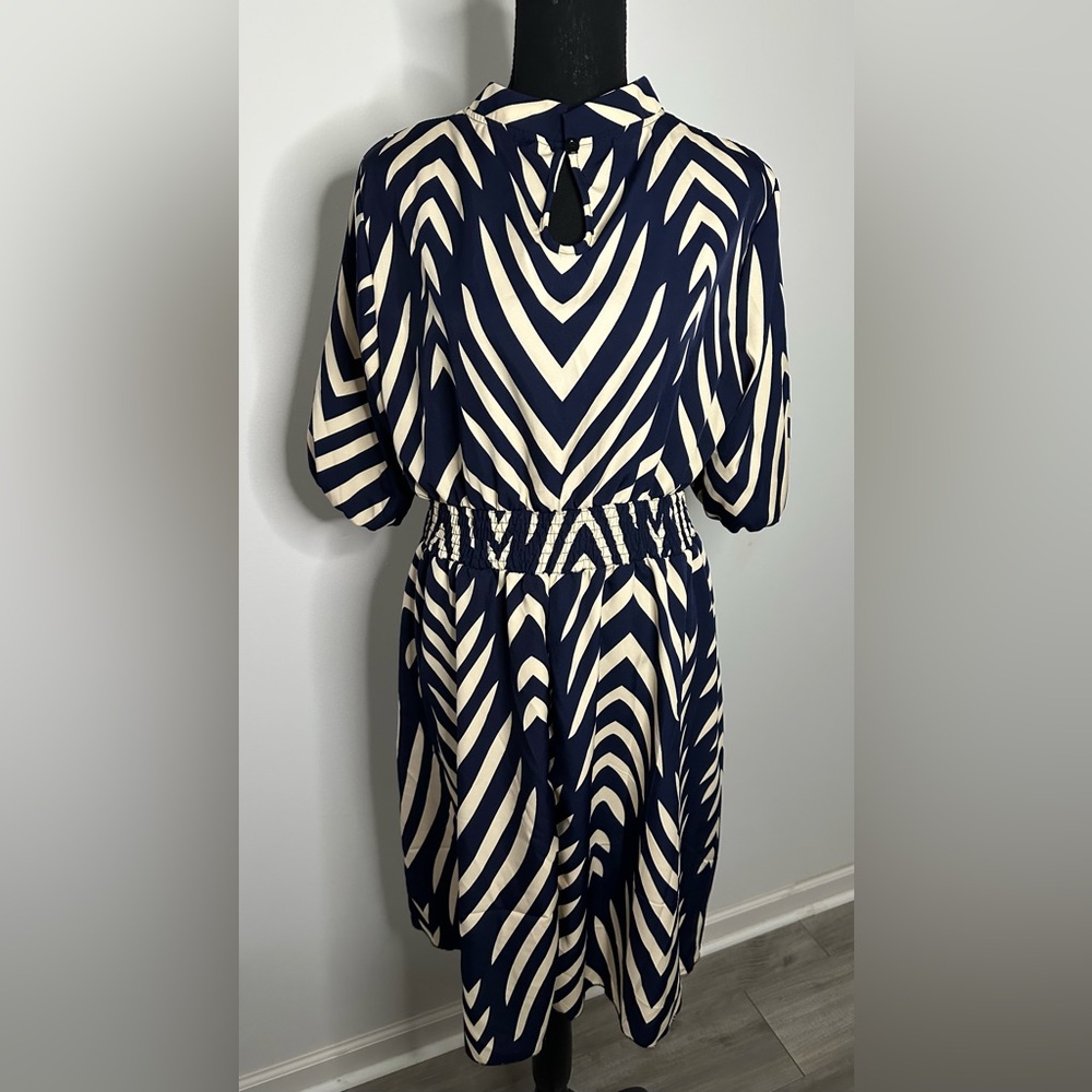 SHEIN Navy and Tan Chevron Print Dress - Size XL - New w/o/t